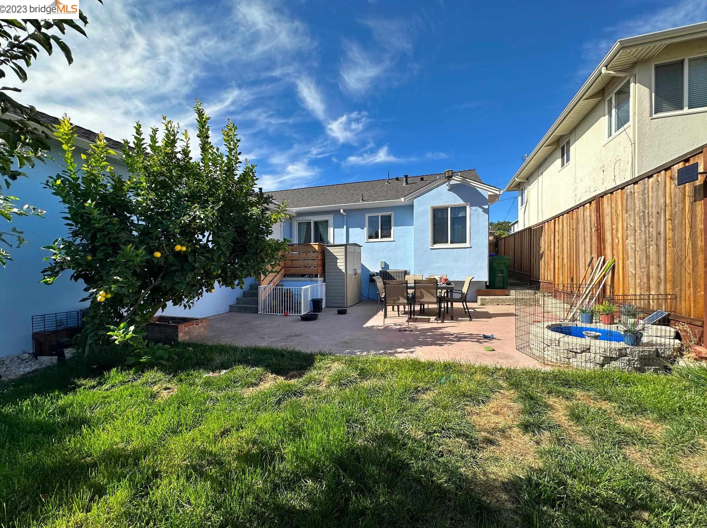 515 Sonoma Ave, Rodeo CA  94572-1634 exterior