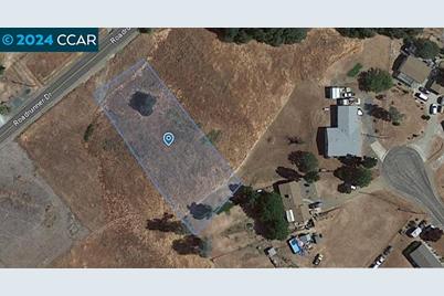 4689 Roadrunner Dr, Ione, CA 95640 - Photo 1