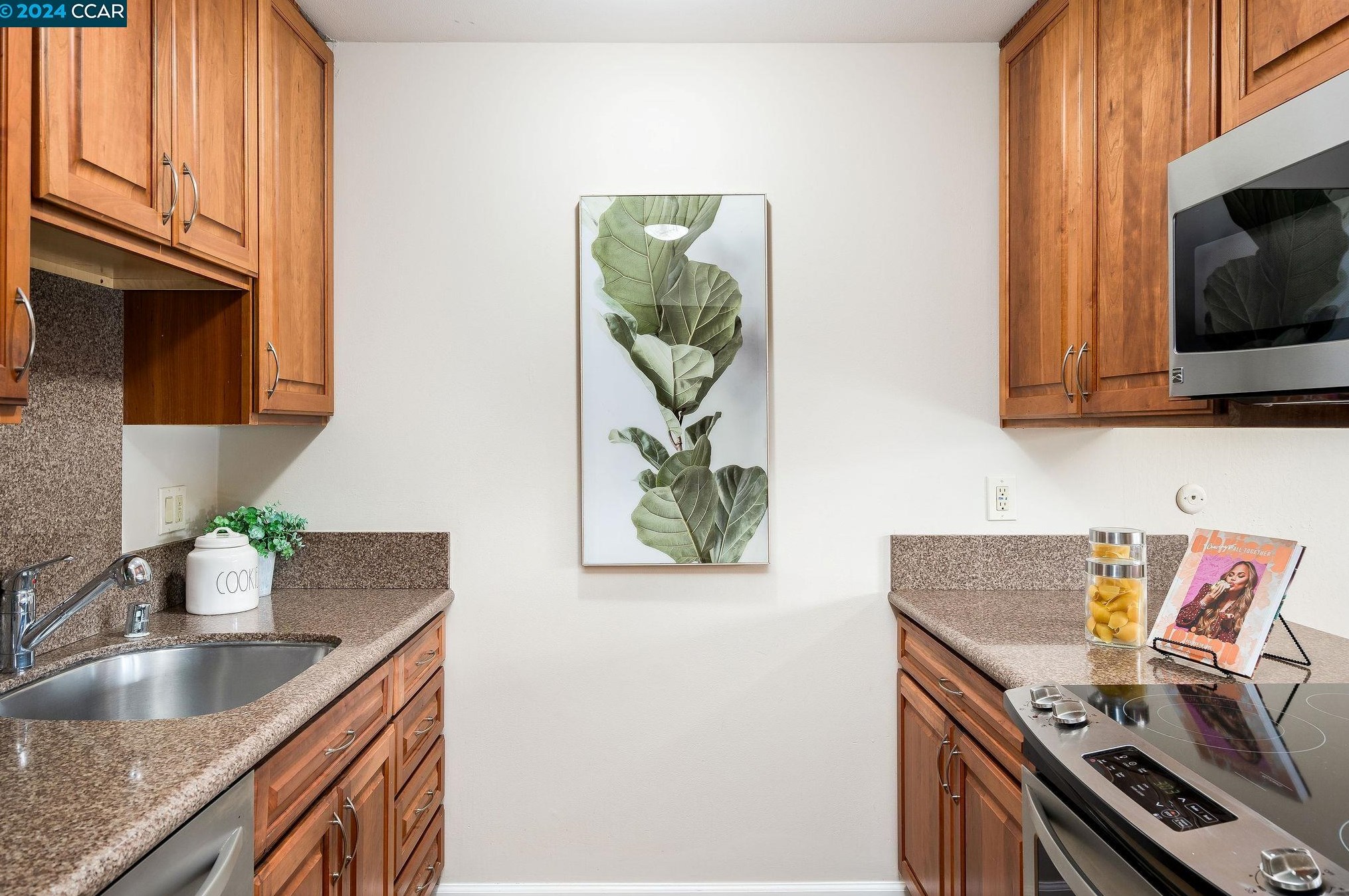 2418 Pleasant Hill Rd, Concord CA  94523-2603 exterior