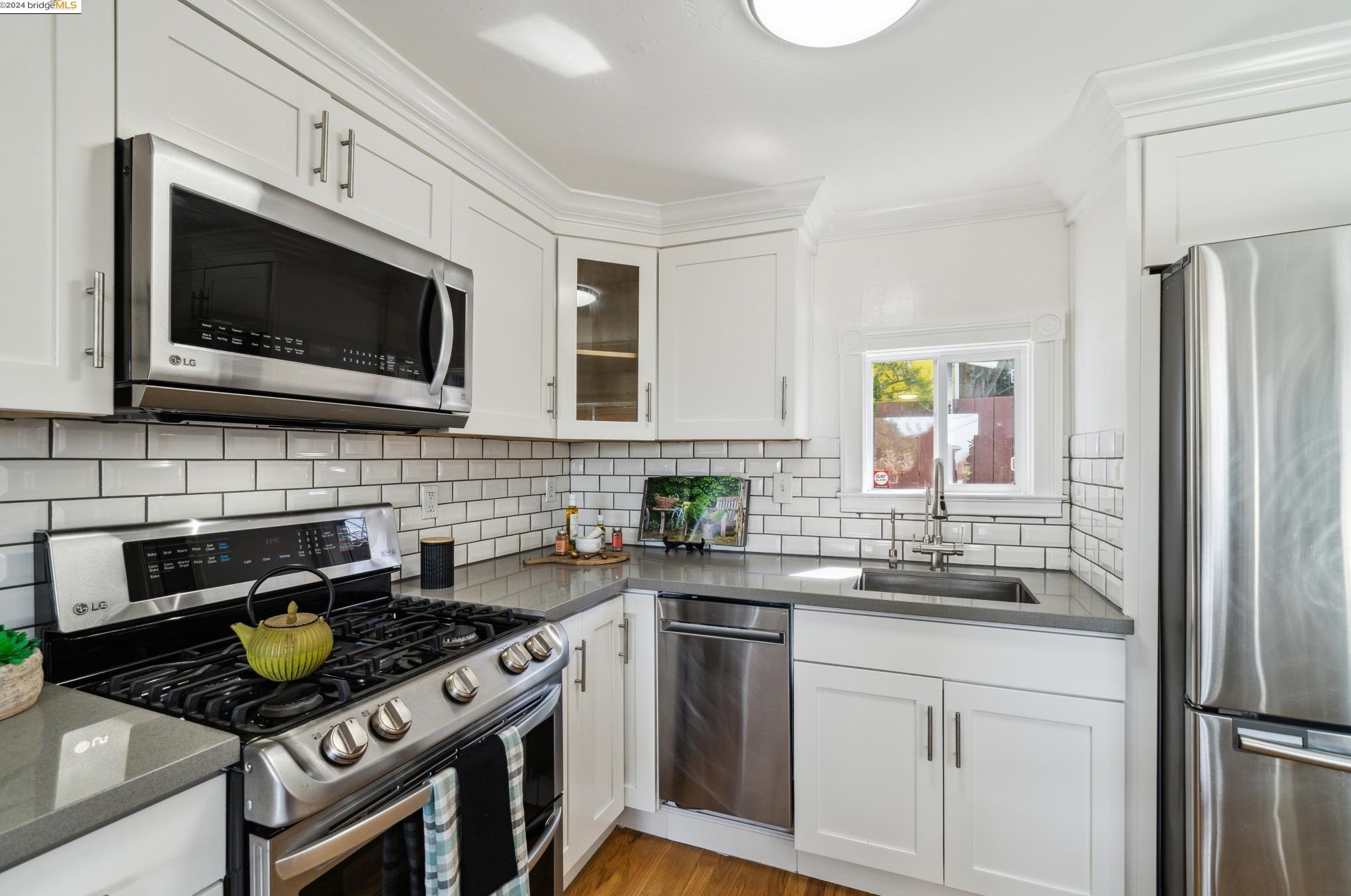 1529 Laurel Ave, Richmond CA  94805-1621 exterior