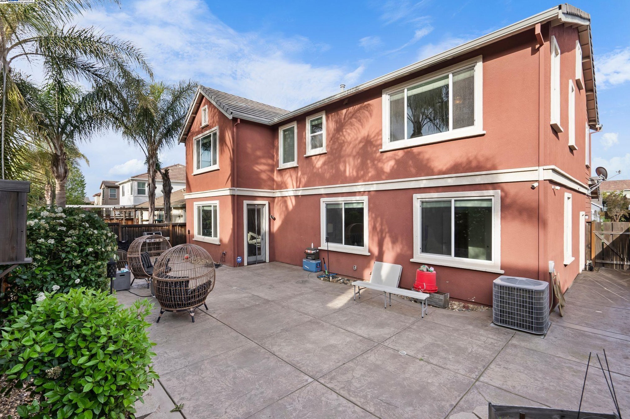 1653 Bedford Ct, Los Angeles CA  94513-5527 exterior