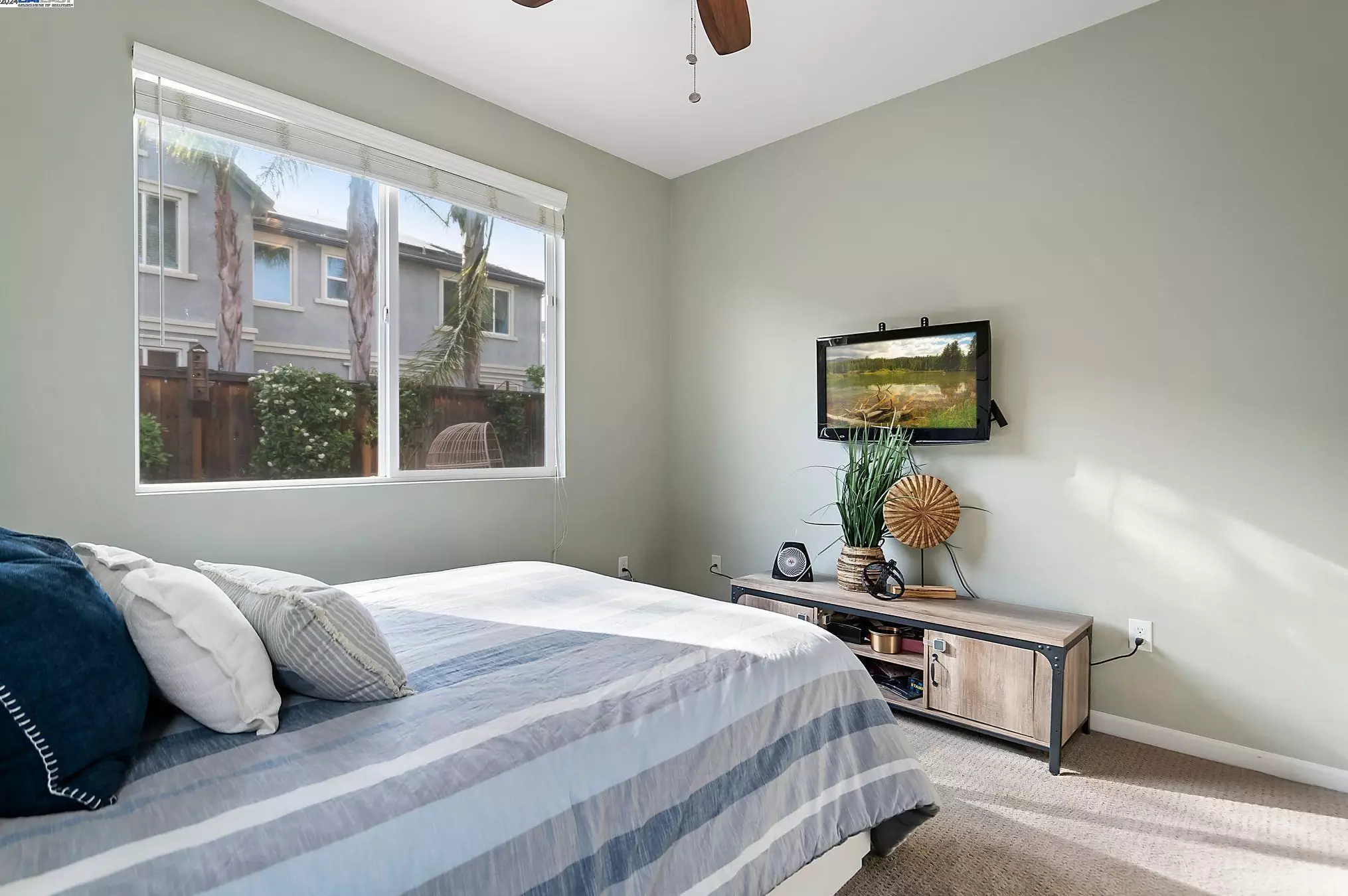 1653 Bedford Ct, Los Angeles CA  94513-5527 exterior