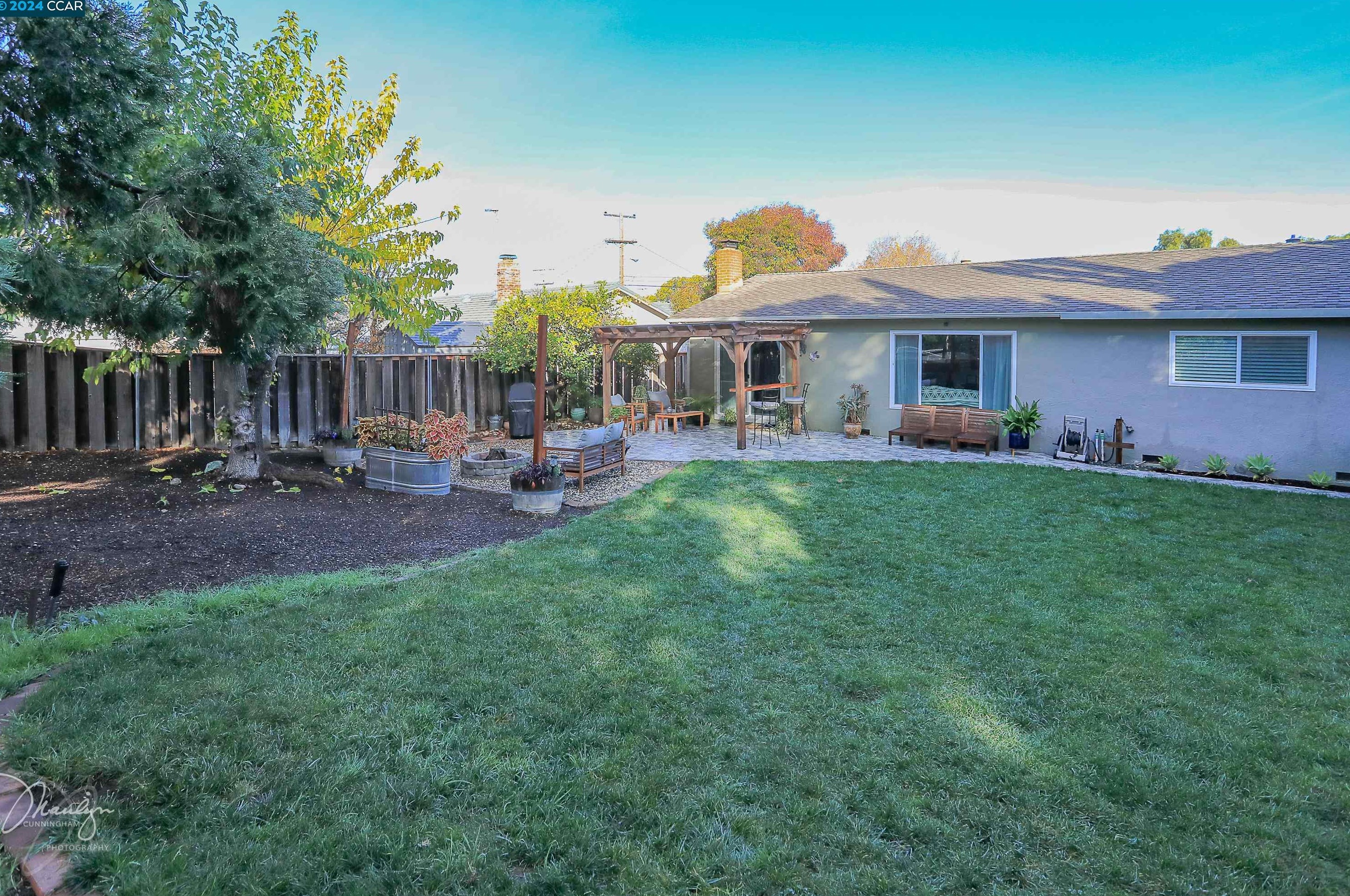 5024 Netto Dr, Concord CA  94521-2241 exterior