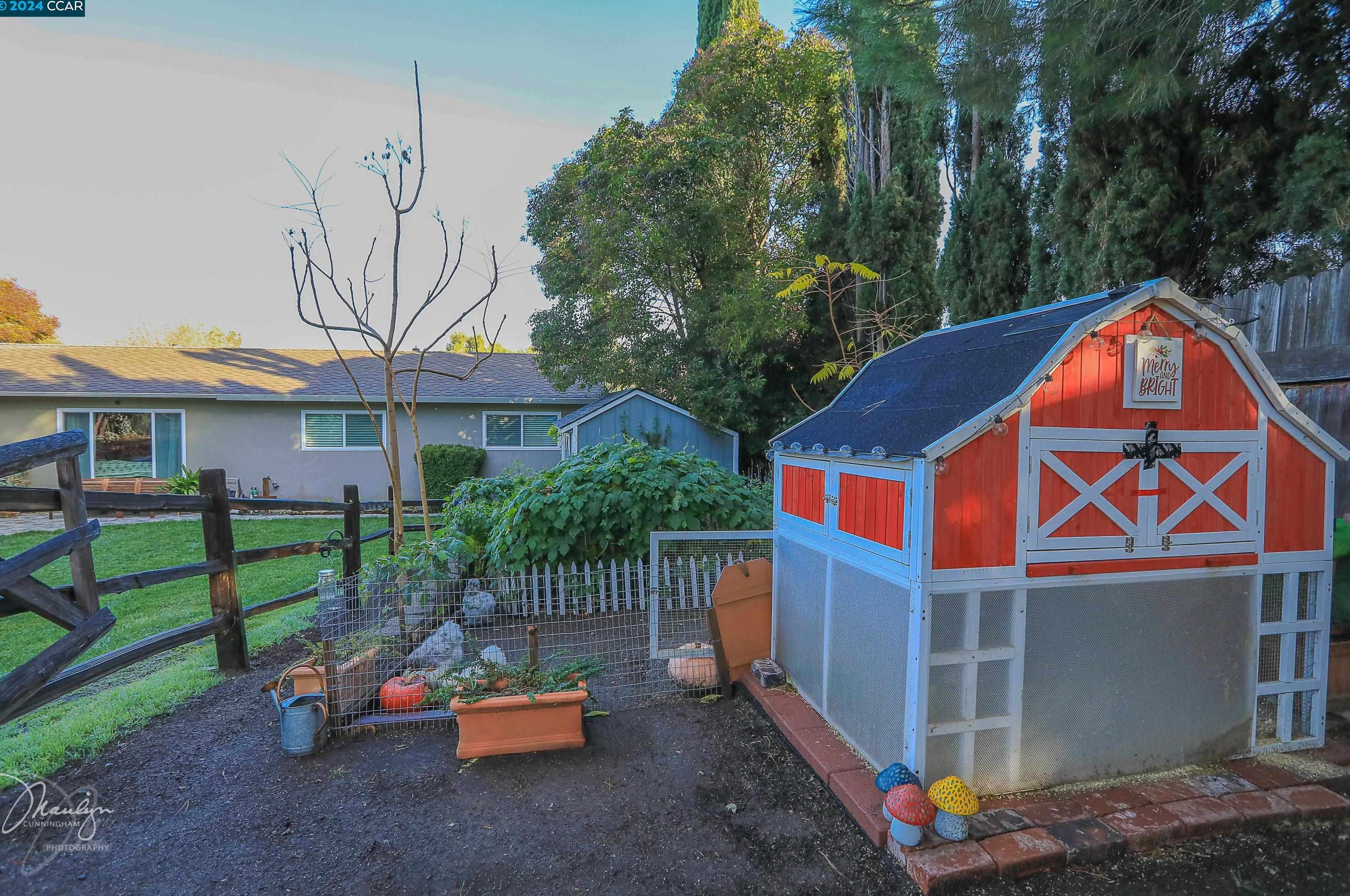 5024 Netto Dr, Concord CA  94521-2241 exterior