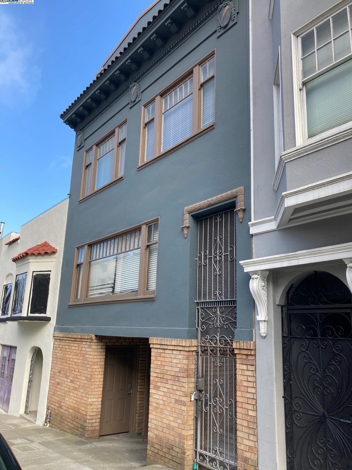 2069 Fulton St, San Francisco CA  94117-1119 exterior