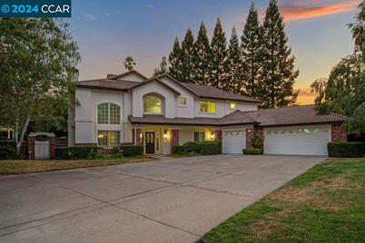 11 Blackwood Court, Walnut Creek, CA 94596 - Photo 1