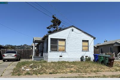 1356 Monterey St, Richmond, CA 94804 - Photo 1