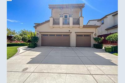 900 Brook Way, Gilroy, CA 95020 - Photo 1