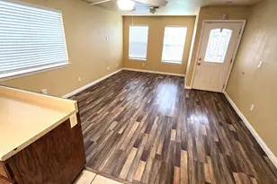 3135 Academy Way, Sacramento, CA 95815 - Photo 21