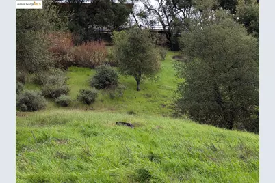 22346 Regnart Rd, Cupertino, CA 95014 - Photo 15