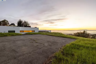 7041 Devon Way, Berkeley, CA 94705 - Photo 7