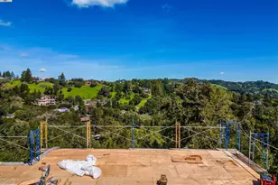 42 Charles Hill Cir, Orinda, CA 94563 - Photo 15