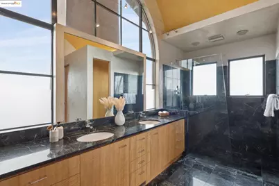 5 Woodside Way, Oakland, CA 94611 - Photo 37