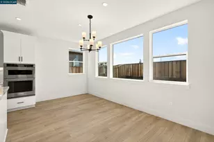 2298 Vandeleur Dr, Napa, CA 94558 - Photo 9