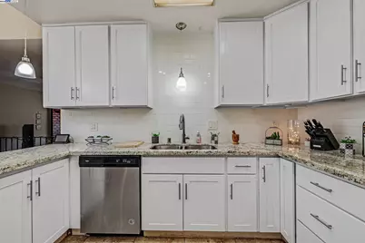 30236 Vanderbilt St, Hayward, CA 94544 - Photo 27