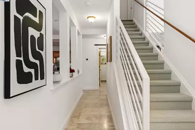 6440 Longcroft Dr, Oakland, CA 94611 - Photo 11