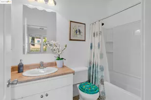 6063 Old Quarry Loop, Oakland, CA 94605 - Photo 23