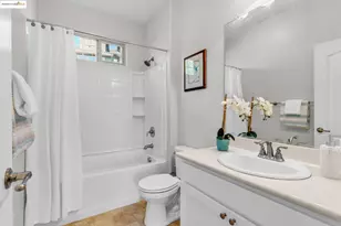 6063 Old Quarry Loop, Oakland, CA 94605 - Photo 15