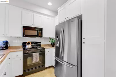 6063 Old Quarry Loop, Oakland, CA 94605 - Photo 13