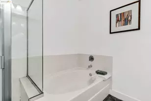 6063 Old Quarry Loop, Oakland, CA 94605 - Photo 25