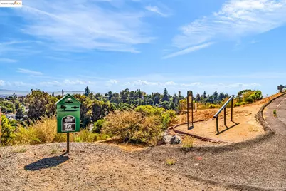 6063 Old Quarry Loop, Oakland, CA 94605 - Photo 31