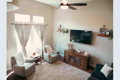 4464 Owens St #104, Corona, CA 92883 - Photo 9