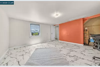 9305 Burr St, Oakland, CA 94605 - Photo 27
