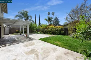 8715 Eastwood Ct, Stockton, CA 95209 - Photo 29