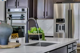 367 Calabria Dr, Mountain House, CA 95391 - Photo 11