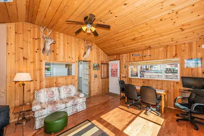 8341 East Side Rd, Trinity Center, CA 96091 - Photo 9