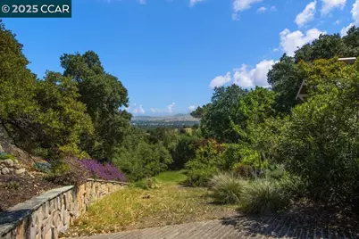 18 Diablo Oaks Way, Lafayette, CA 94549 - Photo 13
