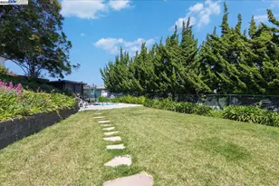 19100 Crest Ave, Castro Valley, CA 94546 - Photo 35