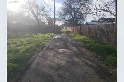 2387 Lafayette St, Stockton, CA 95205 - Photo 1