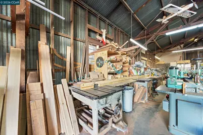 8401 Baldwin St, Oakland, CA 94621 - Photo 27