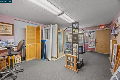 8401 Baldwin St, Oakland, CA 94621 - Photo 3