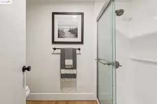 635 Canyon Oaks Dr, Oakland, CA 94605 - Photo 29