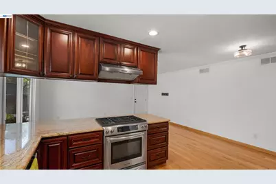 11 Oak Tree Court, San Rafael, CA 94903 - Photo 19