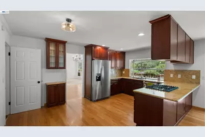 11 Oak Tree Court, San Rafael, CA 94903 - Photo 21