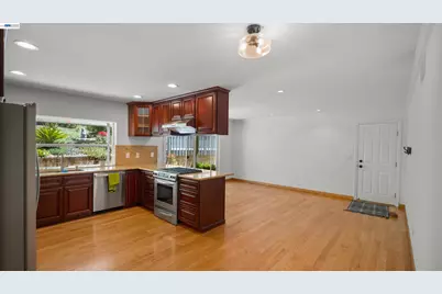 11 Oak Tree Court, San Rafael, CA 94903 - Photo 13