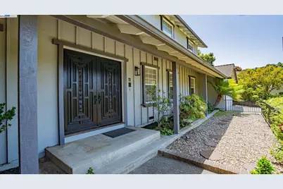 11 Oak Tree Court, San Rafael, CA 94903 - Photo 7