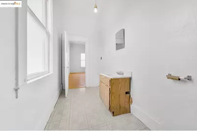 106 Broad, San Francisco, CA 94112 - Photo 11