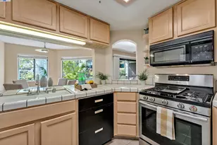 21239 Gary Dr, Hayward, CA 94546 - Photo 3