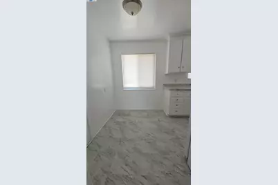 7448 Lockwood St, Oakland, CA 94621 - Photo 9