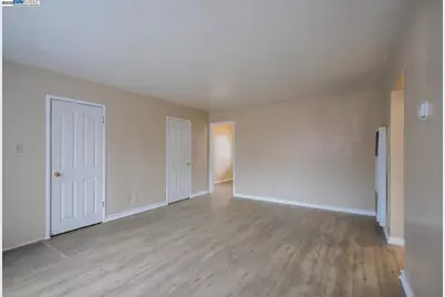 7448 Lockwood St, Oakland, CA 94621 - Photo 15