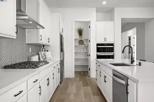 1154 Bradbury Dr, Discovery Bay, CA 94505 - Photo 9