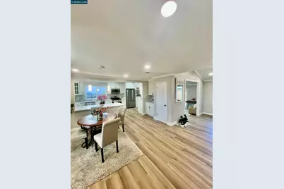 124 Fuschia Ct, Martinez, CA 94553 - Photo 15