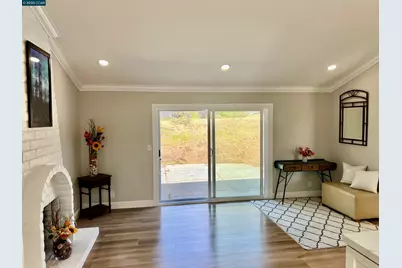 124 Fuschia Ct, Martinez, CA 94553 - Photo 7
