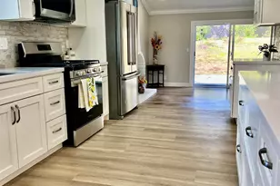 124 Fuschia Ct, Martinez, CA 94553 - Photo 17