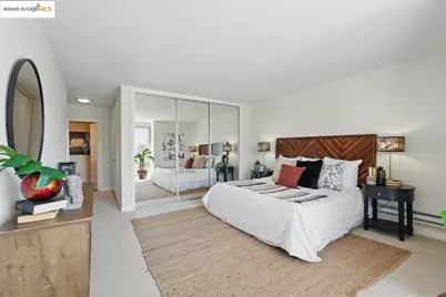 1555 Lakeside Dr #191, Oakland, CA 94612 - Photo 19