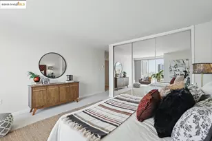 1555 Lakeside Dr, Oakland, CA 94612 - Photo 21